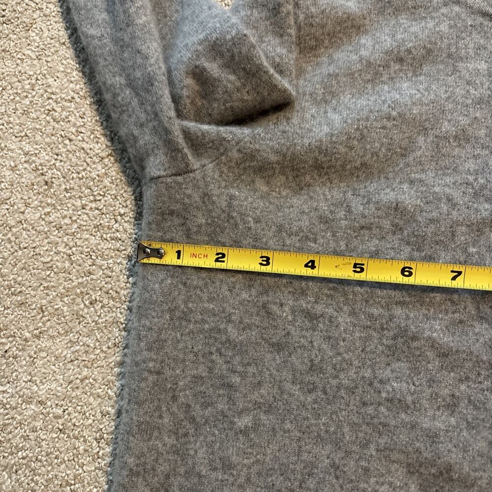 Quince Mongolian Cashmere Cardigan Womens Sz Small Gray Button Front Sweater - Picture 4 of 8